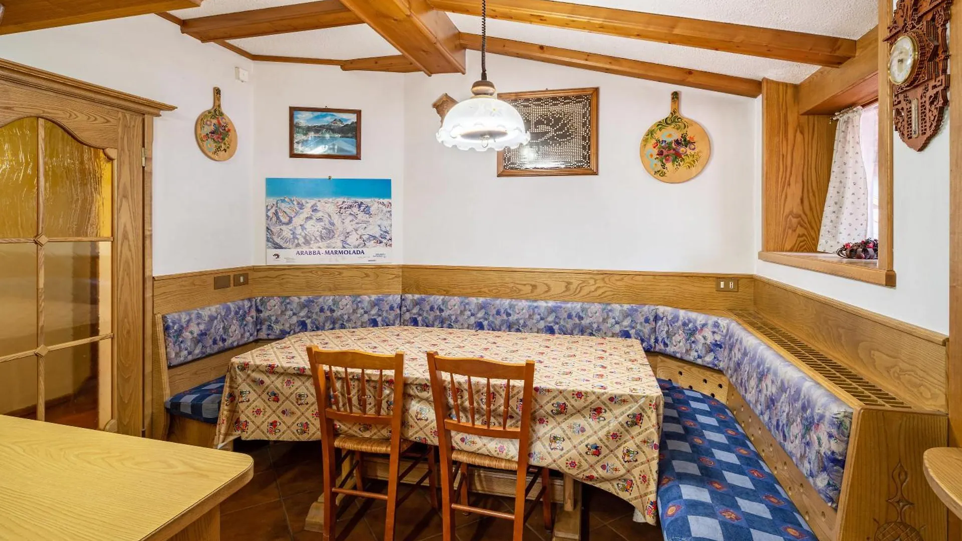 Apartment Appartamento La Mirandola Blu Livinallongo Del Col Di Lana Italy